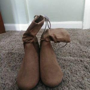 American Eagle Boots with ties on back. Brand New!